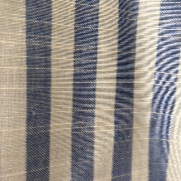 V ery j light blue and white striped jacket. Size Large. NWOT - Picture 4 of 6